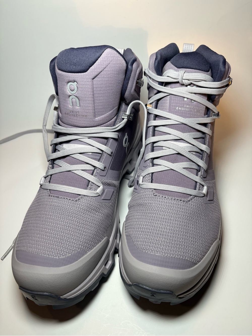 On Running Women size 9.5 Cloudrock Waterproof Mid-Top Hiking Boot Lavender Gray - Picture 2 of 14